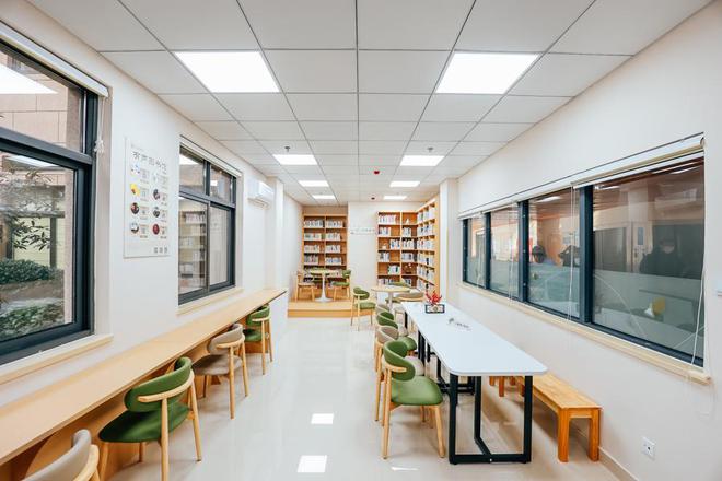 开设的共享书房！“康悦书苑”启用PP电子免费模拟器全市首家在医院(图4)